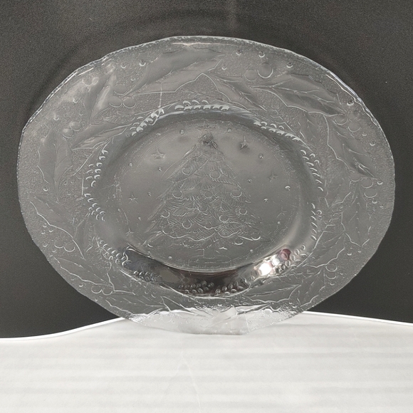 Arcoroc HOLLY TREE Glass Salad Plate Replacement Poinsettia's France Embossed Vt - Picture 4 of 12